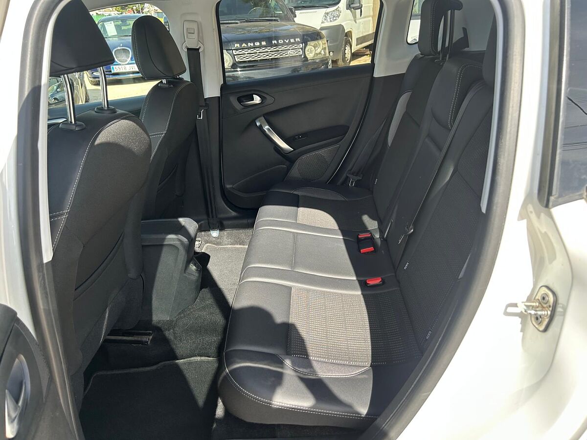 PEUGEOT 2008 ALLURE 1.2 E-THP AUTO SPANISH LHD IN SPAIN 58000 MILES 1 OWNER 2019